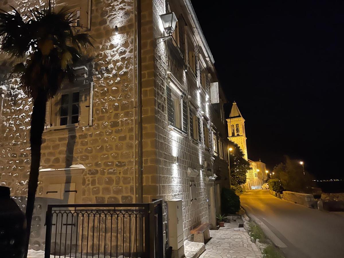Vila Djuro Mikijelj Donji Stoliv Exterior foto